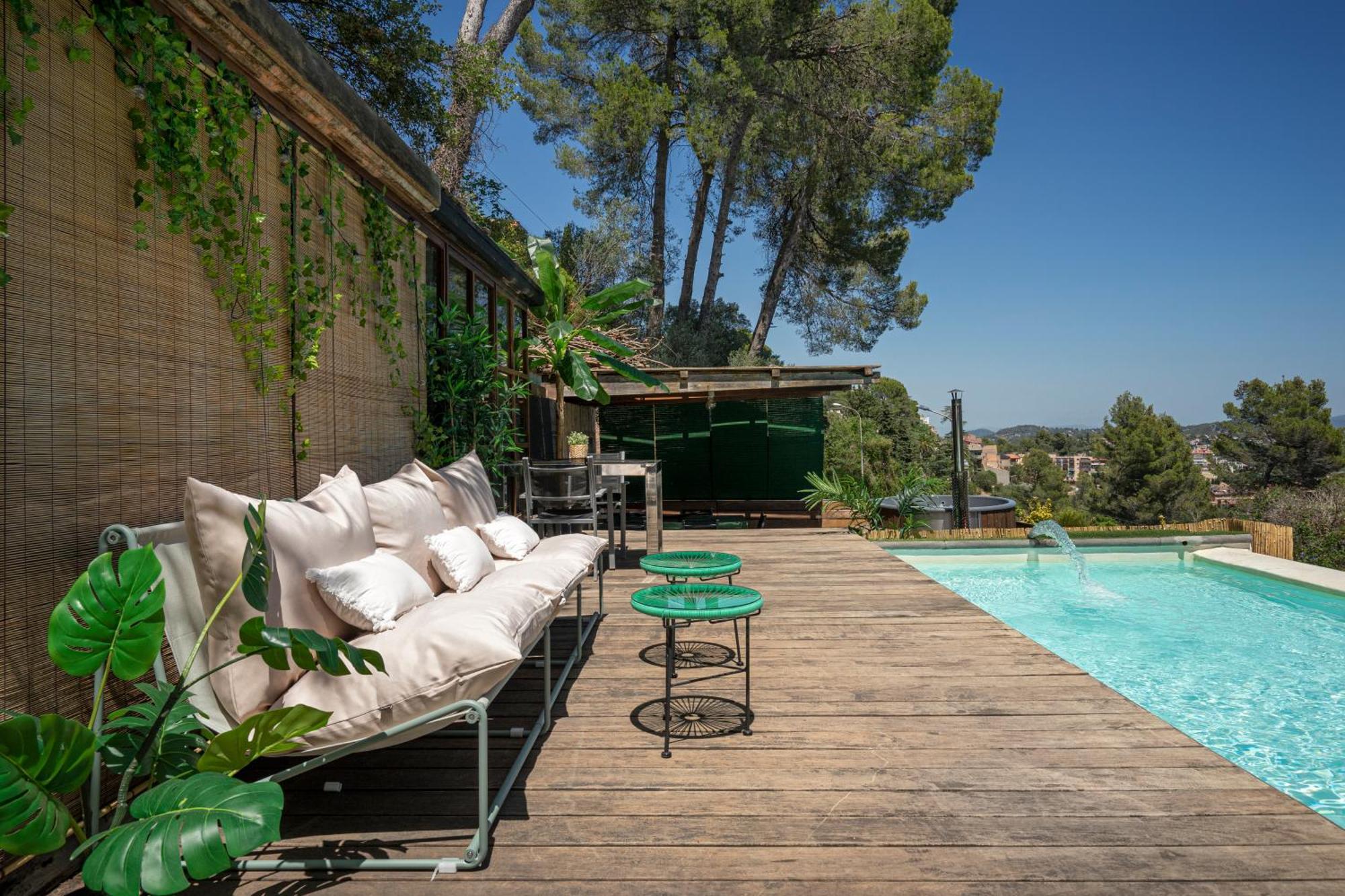 הוילה Corbera de Llobregat The Loft - With Private Pool & Jacuzzi מראה חיצוני תמונה